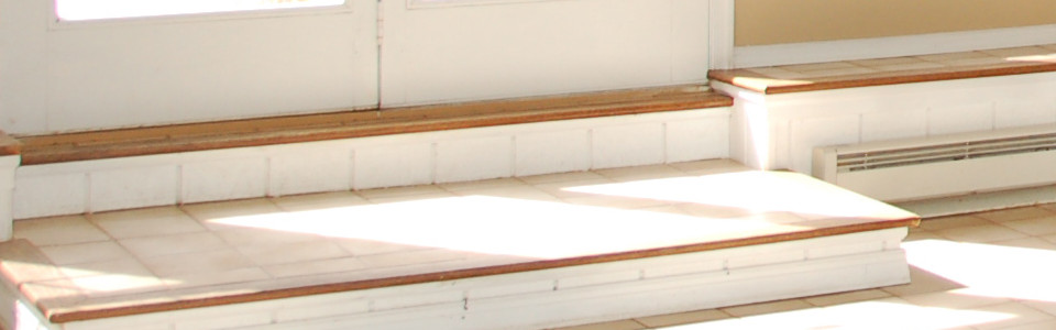 Laminate flooring is a terrific product to use it almost any situation. We have many selections at discounts. 